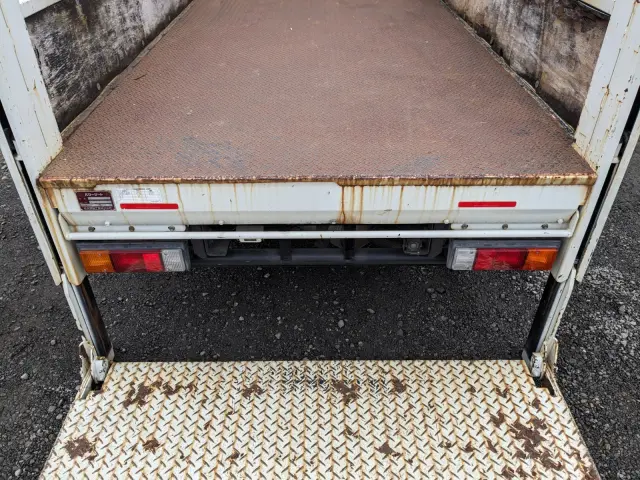 三菱 キャンター TPG-FBA00(2WD)の写真13