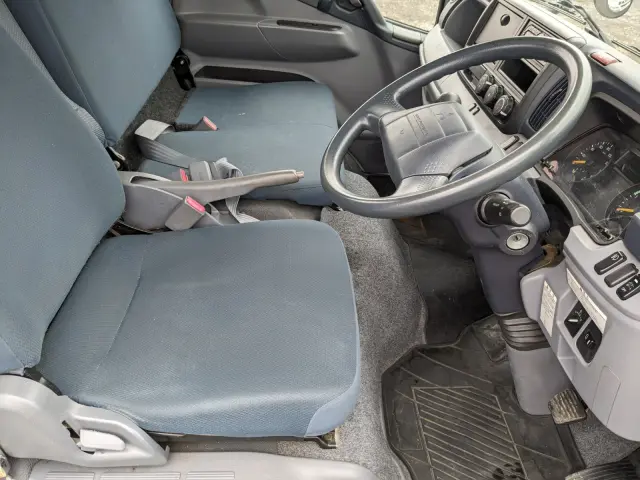 三菱 キャンター TPG-FBA00(2WD)の写真29