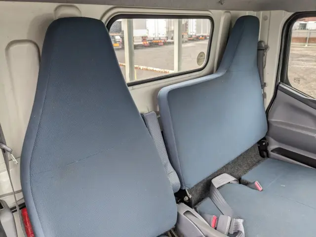 三菱 キャンター TPG-FBA00(2WD)の写真31