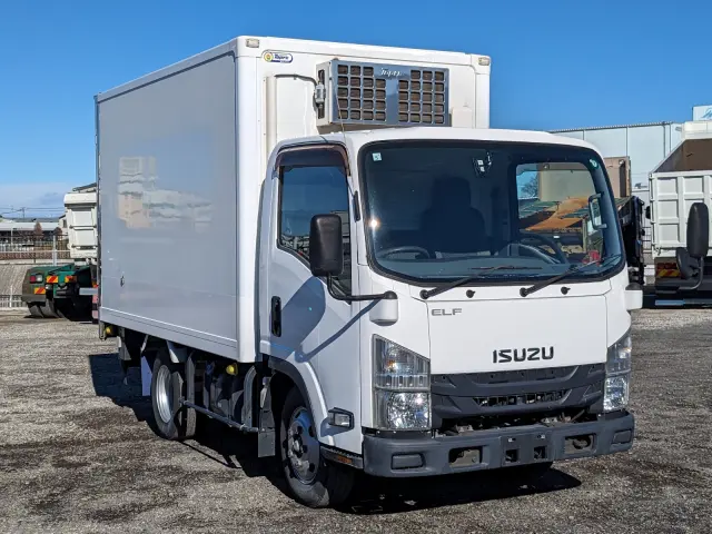 いすゞ エルフ TPG-NMR85AN(2WD)の写真3