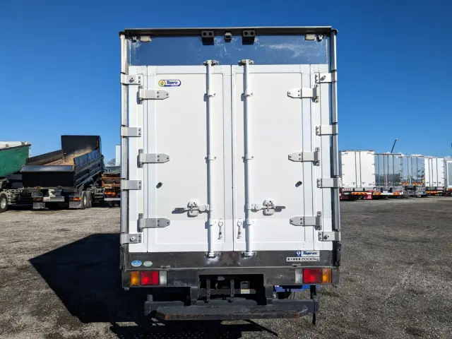 いすゞ エルフ TPG-NMR85AN(2WD)の写真6