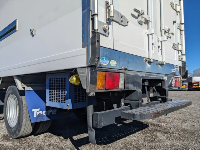 いすゞ エルフ TPG-NMR85AN(2WD)の写真8