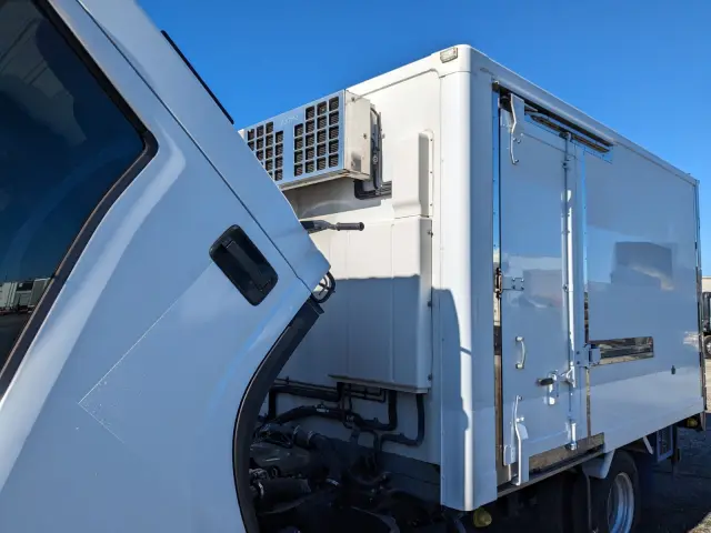 いすゞ エルフ TPG-NMR85AN(2WD)の写真41