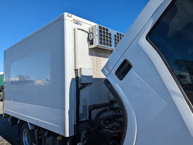 いすゞ エルフ TPG-NMR85AN(2WD)の写真45