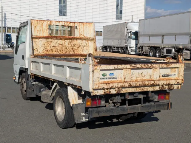 いすゞ エルフ TPG-NJR85AD(2WD)の写真4