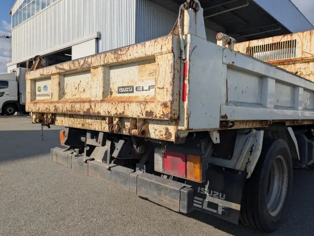 いすゞ エルフ TPG-NJR85AD(2WD)の写真7