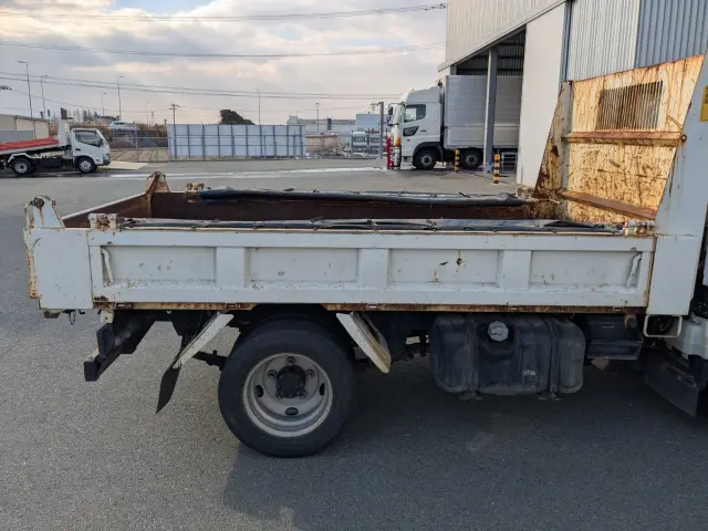 いすゞ エルフ TPG-NJR85AD(2WD)の写真30