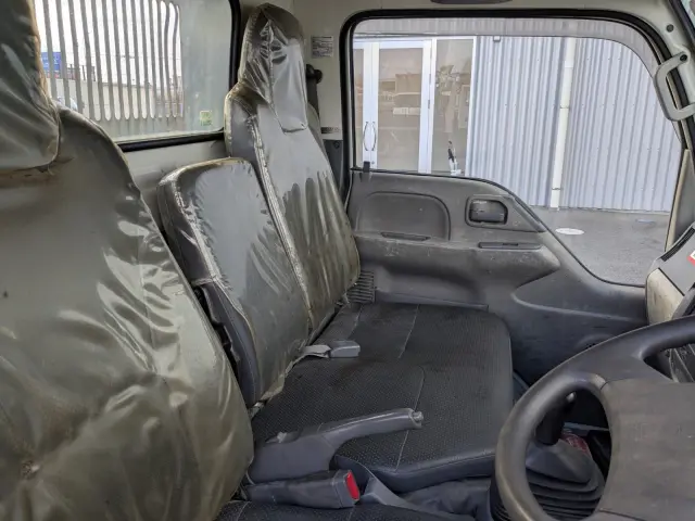 いすゞ エルフ TPG-NJR85AD(2WD)の写真34