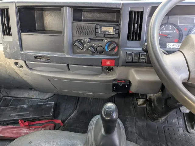 いすゞ エルフ TPG-NJR85AD(2WD)の写真35