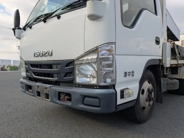 いすゞ エルフ TPG-NJR85AD(2WD)の写真45