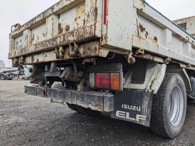 いすゞ エルフ TPG-NJR85AD(2WD)の写真7