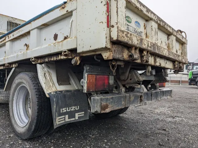 いすゞ エルフ TPG-NJR85AD(2WD)の写真8