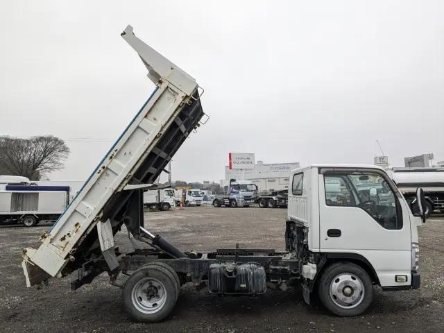 いすゞ エルフ TPG-NJR85AD(2WD)の写真29