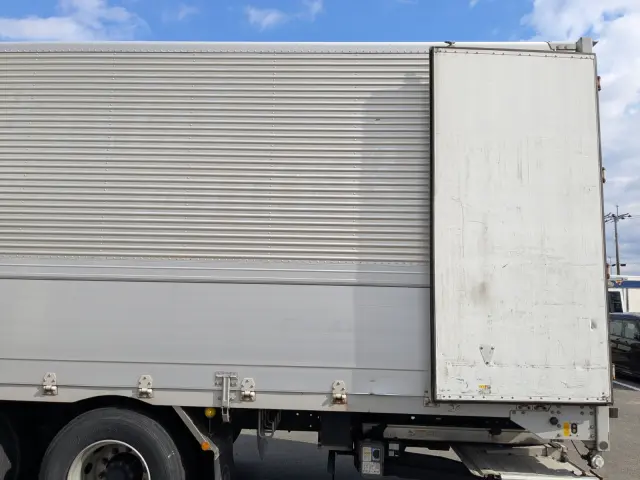 ＵＤ クオン QPG-CD5ZA(6x2)の写真10