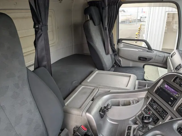 ＵＤ クオン QPG-CD5ZA(6x2)の写真39