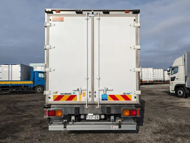 いすゞ フォワード 2PG-FRR90T2(2WD)の写真6