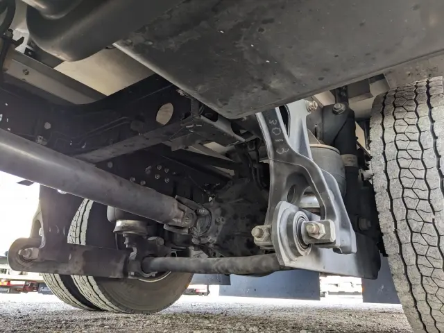 いすゞ フォワード 2PG-FRR90T2(2WD)の写真28