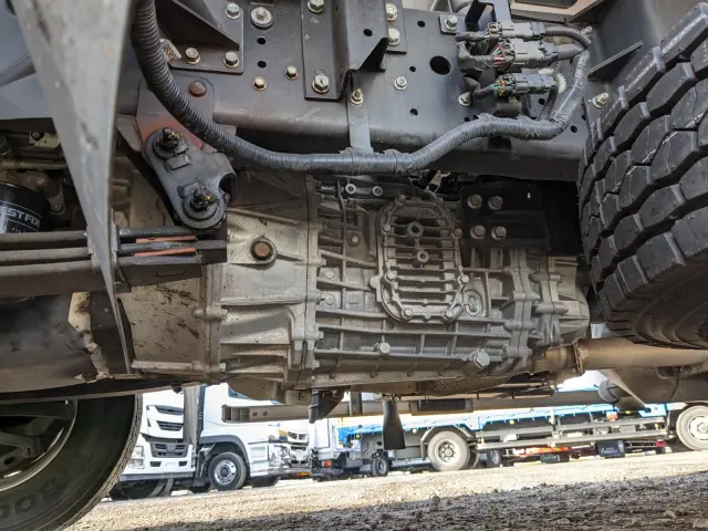 いすゞ フォワード 2PG-FRR90T2(2WD)の写真29