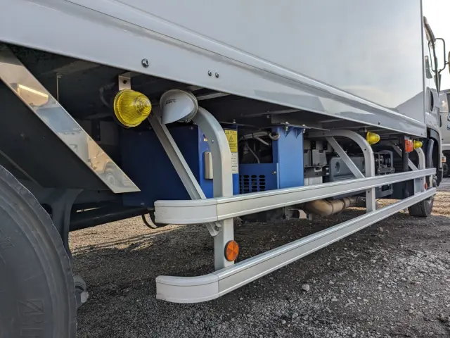 いすゞ フォワード 2PG-FRR90T2(2WD)の写真37