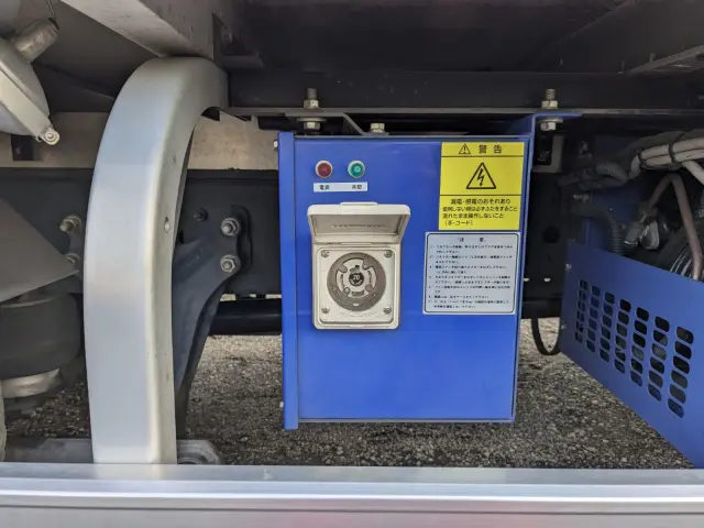 いすゞ フォワード 2PG-FRR90T2(2WD)の写真38