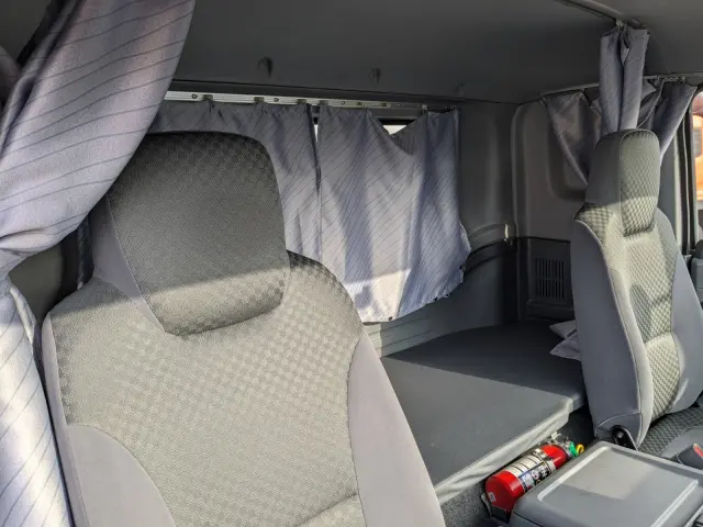 いすゞ フォワード 2PG-FRR90T2(2WD)の写真42