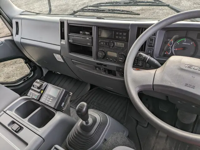 いすゞ フォワード 2PG-FRR90T2(2WD)の写真43