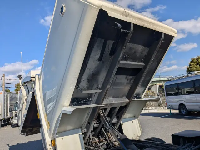 日野 デュトロ TPG-XZU600X(2WD)の写真22