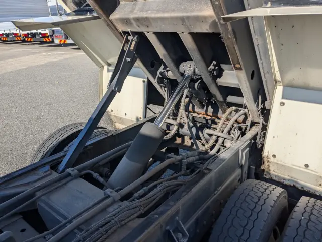 日野 デュトロ TPG-XZU600X(2WD)の写真25