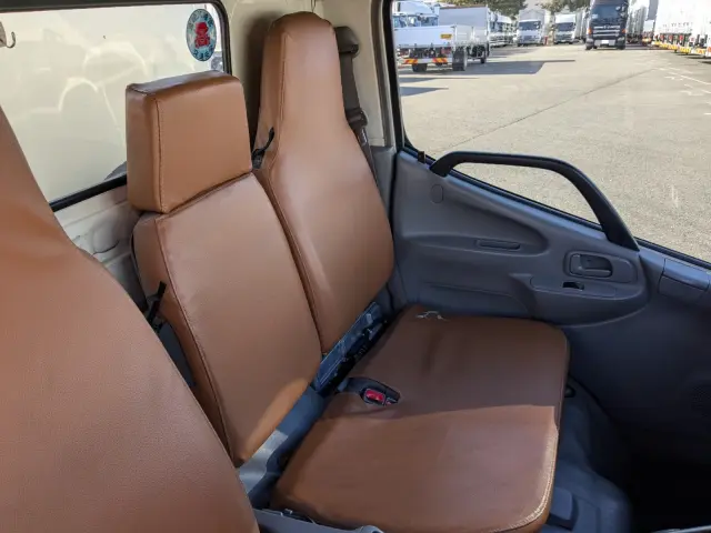 日野 デュトロ TPG-XZU600X(2WD)の写真39