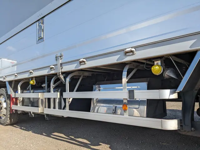 UD クオン QPG-CG5ZA(8x4)の写真26