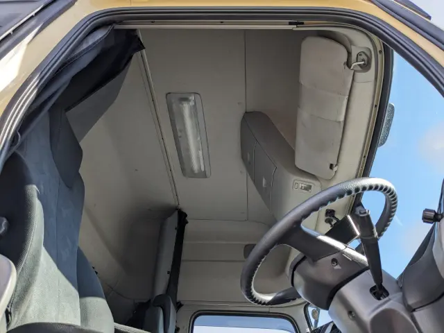 UD クオン QPG-CG5ZA(8x4)の写真37