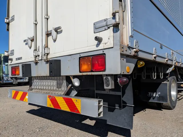 いすゞ フォワード PKG-FRR90T2(2WD)の写真7