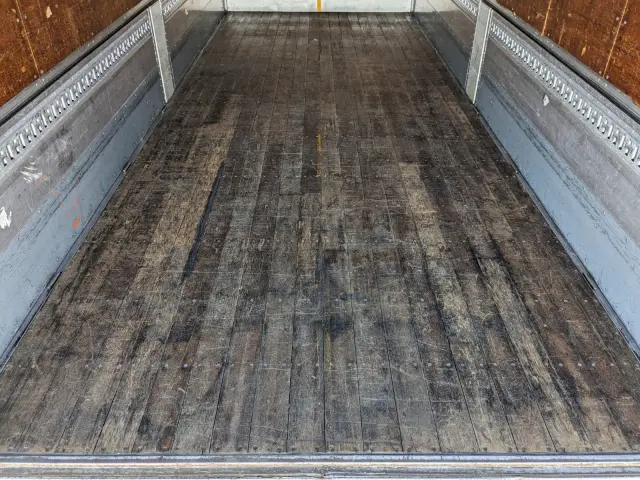 いすゞ フォワード PKG-FRR90T2(2WD)の写真12