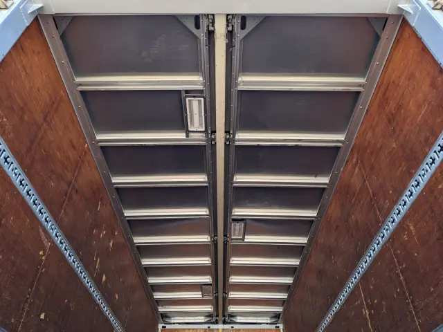 いすゞ フォワード PKG-FRR90T2(2WD)の写真13