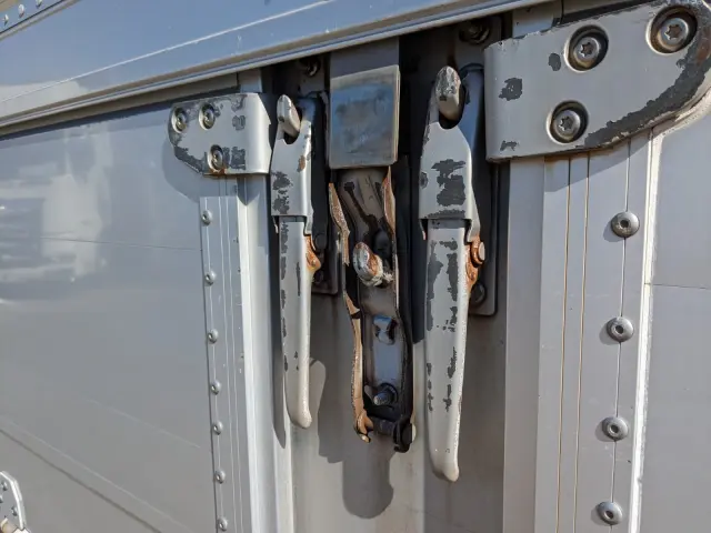 いすゞ フォワード PKG-FRR90T2(2WD)の写真28