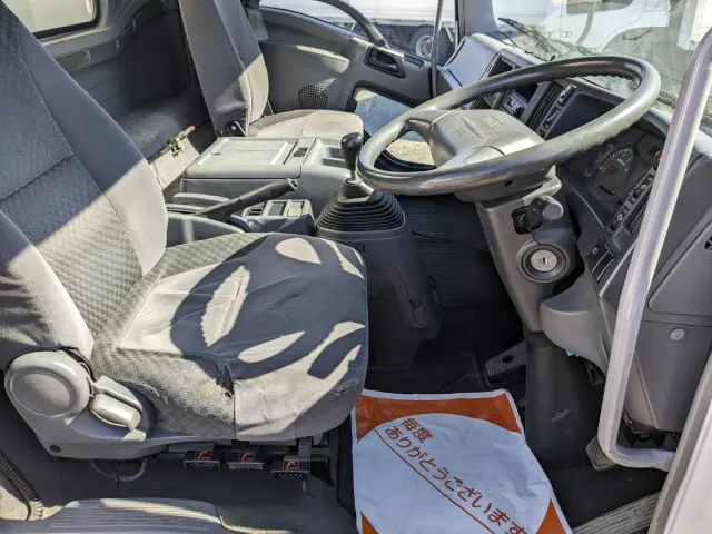 いすゞ フォワード PKG-FRR90T2(2WD)の写真36