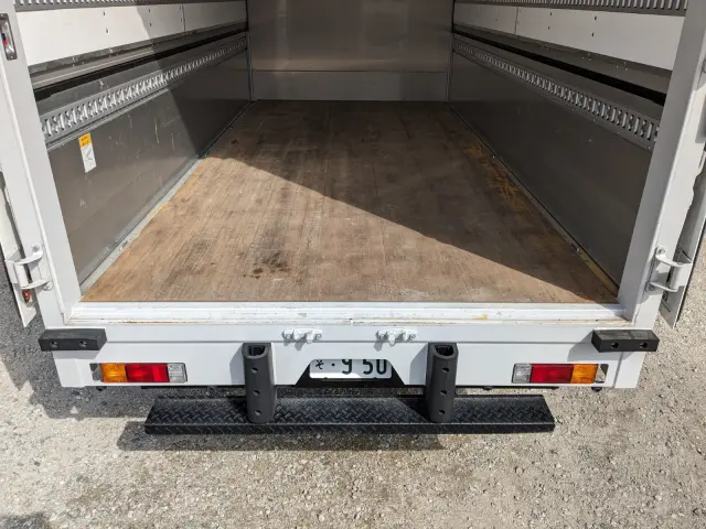三菱 キャンター 2RG-FEB50(2WD)の写真13