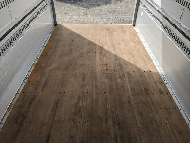 三菱 キャンター 2RG-FEB50(2WD)の写真17