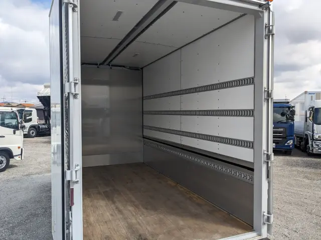 三菱 キャンター 2RG-FEB50(2WD)の写真18