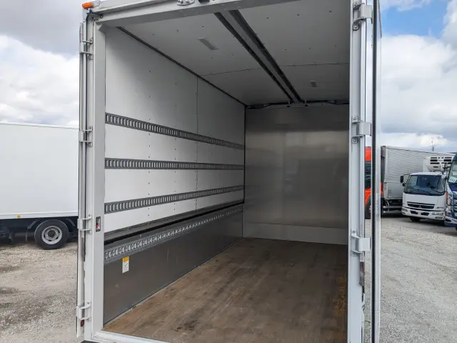 三菱 キャンター 2RG-FEB50(2WD)の写真19