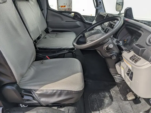 三菱 キャンター 2RG-FEB50(2WD)の写真37