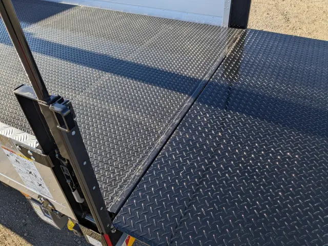 三菱 ファイター 2KG-FK65F(2WD)の写真12