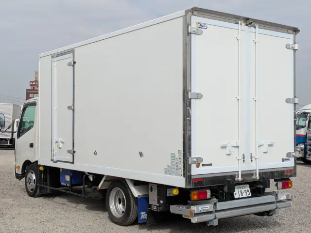 日野 デュトロ 2RG-XZU710M(2WD)の写真6