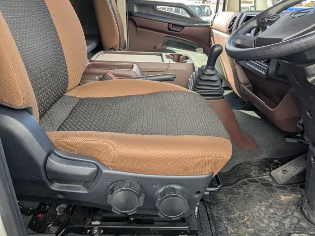 日野 レンジャー 2KG-FD2ABG(2WD)の写真41