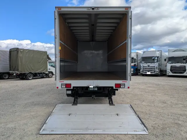 日野 レンジャー 2KG-FD2ABG(2WD)の写真11