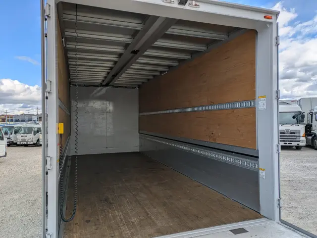 日野 レンジャー 2KG-FD2ABG(2WD)の写真19