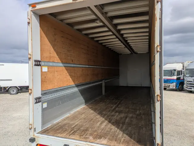 ＵＤ クオン 2PG-CG5CA(8x4)の写真18