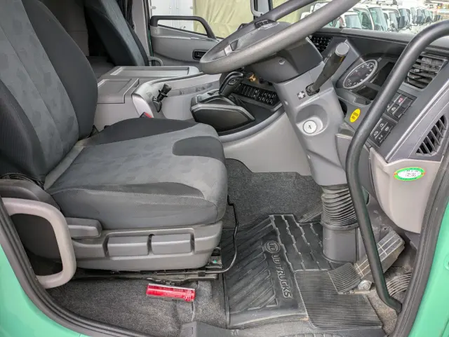 ＵＤ クオン 2PG-CG5CA(8x4)の写真37