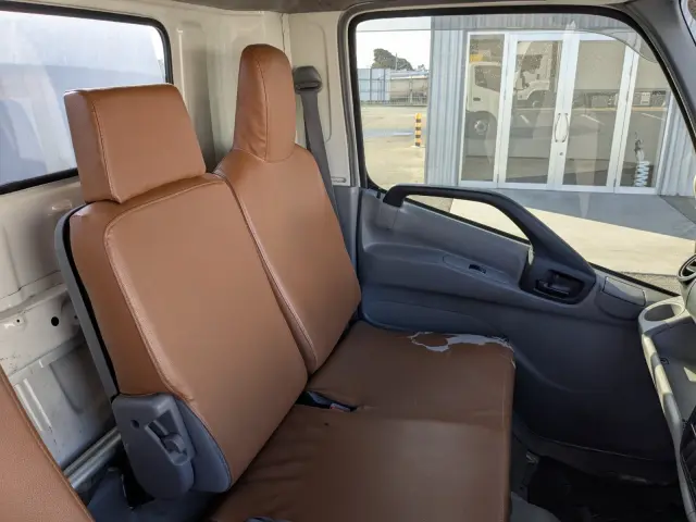 日野 デュトロ TKG-XZU700M(2WD)の写真33