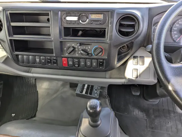 日野 デュトロ TKG-XZU700M(2WD)の写真34